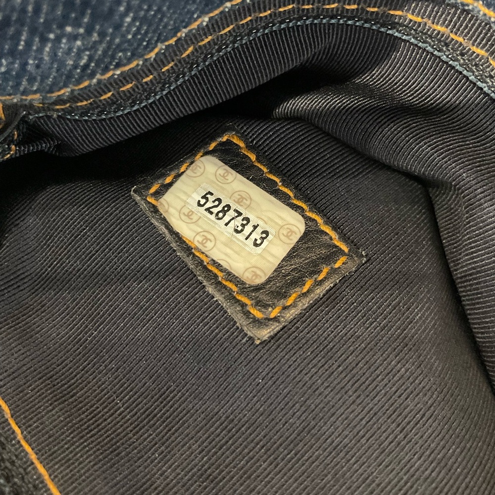 Chanel Tote - Picture 14 of 15